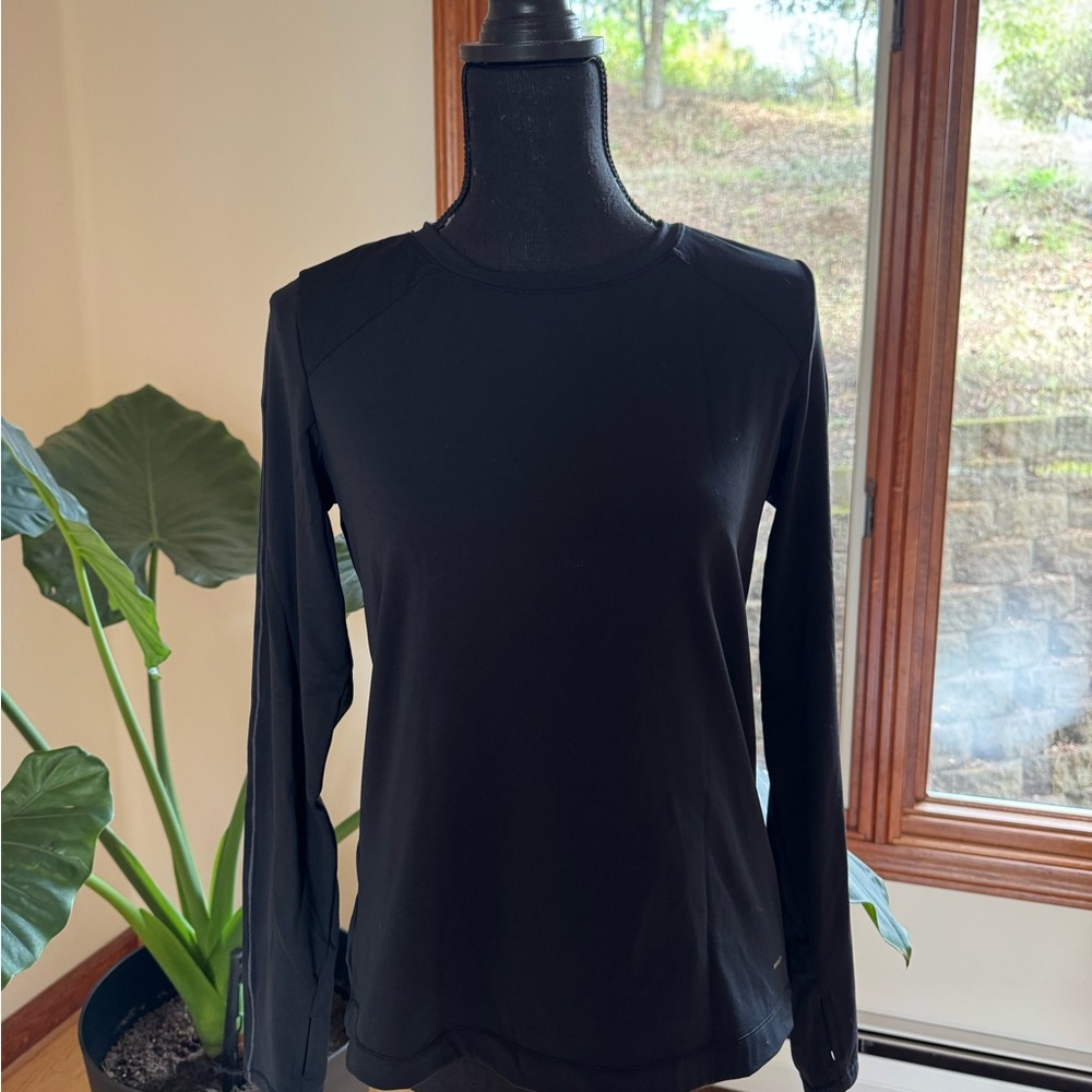 Mondetta Women's Classic Black Long Sleeve Top
